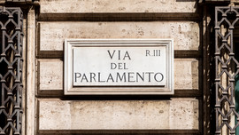 Cover articolo Tra Palazzo Chigi e Quirinale: la flessibilità della democrazia parlamentare